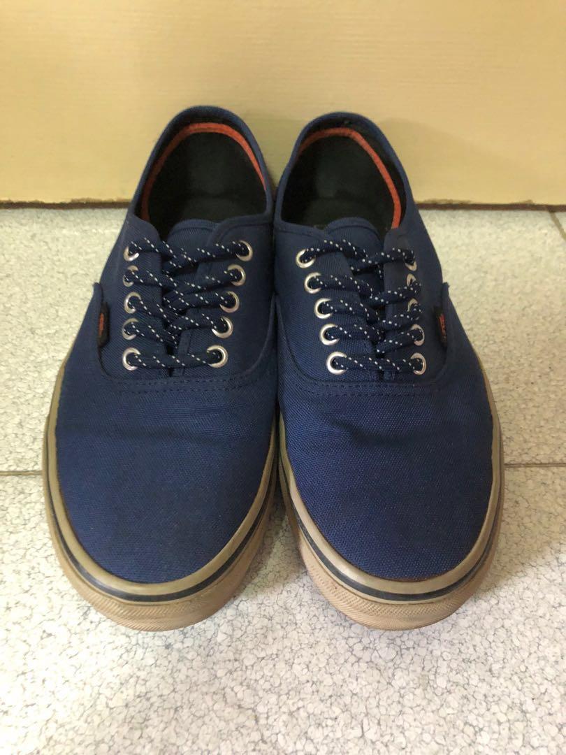 vans classic navy blue