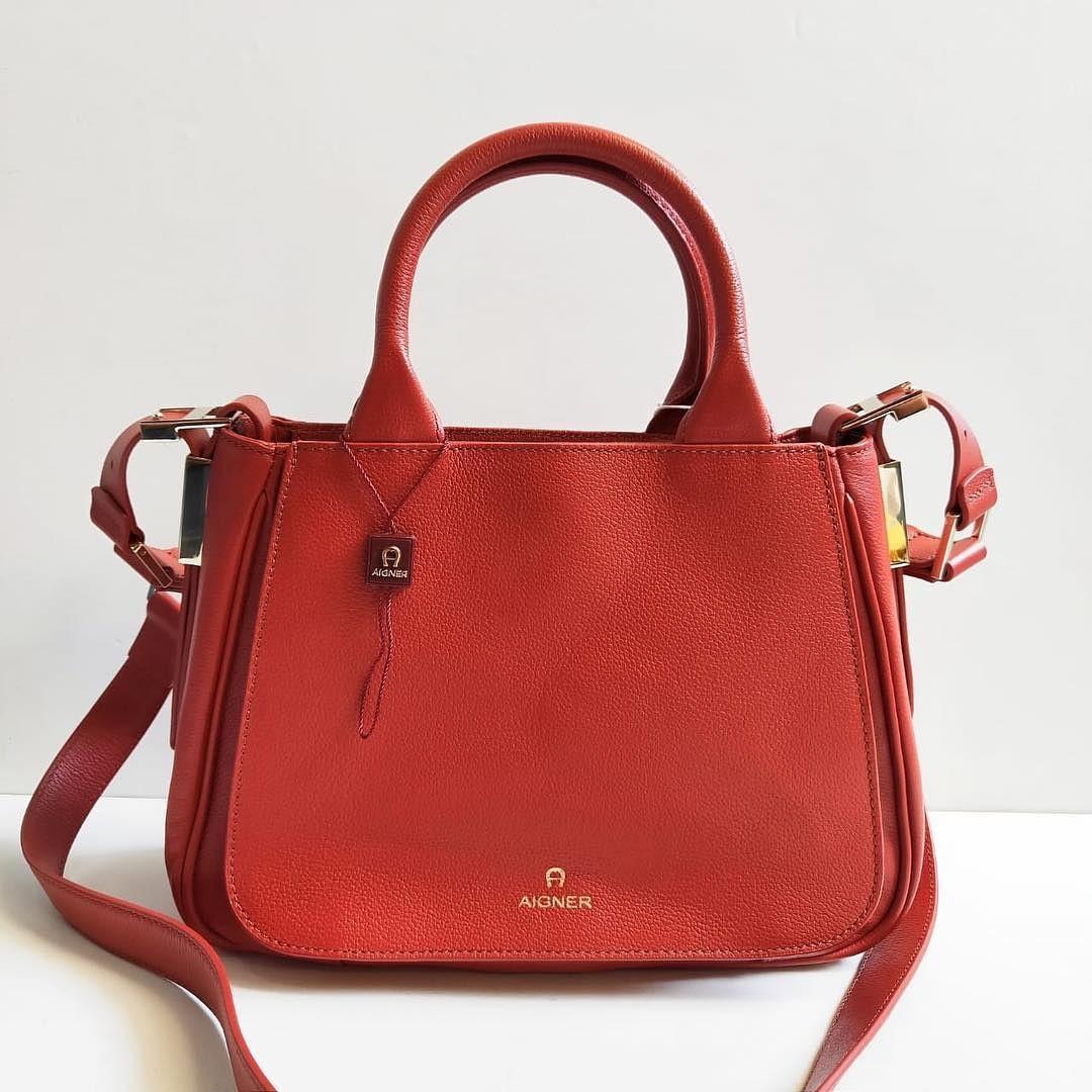 Aigner Vittoria Red 27x20x10cm