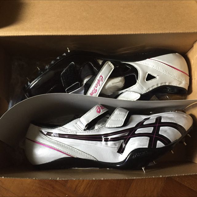 Asics outlet cyber sprint