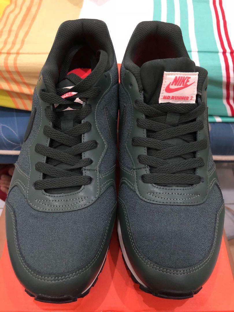 nike md runner green