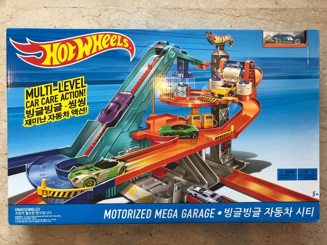 hot wheels multi level car care action