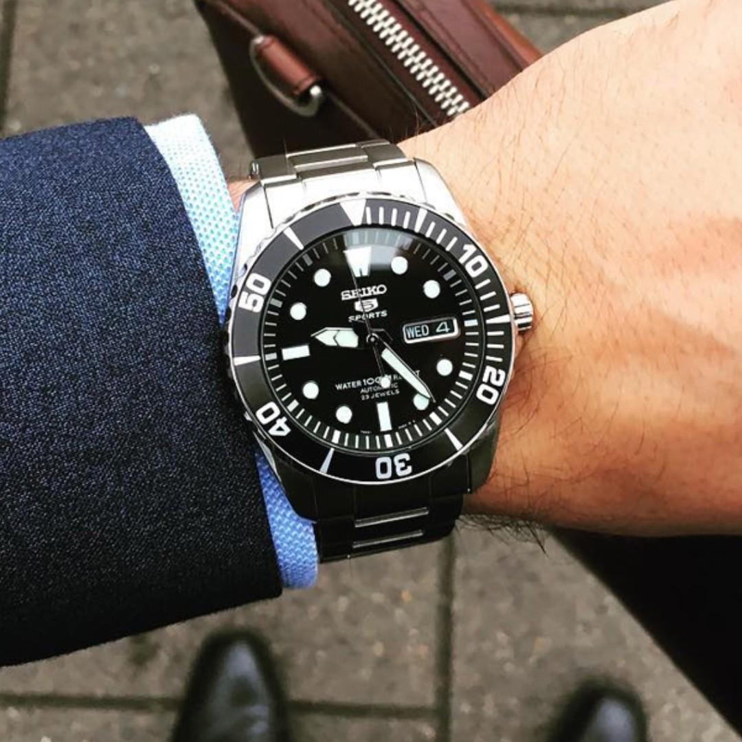 seiko submariner snzf17j1