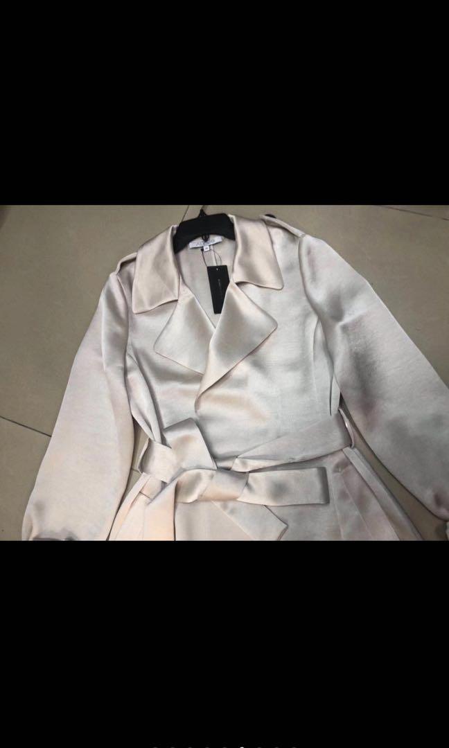 Alexis jocasta hotsell belted trench coat