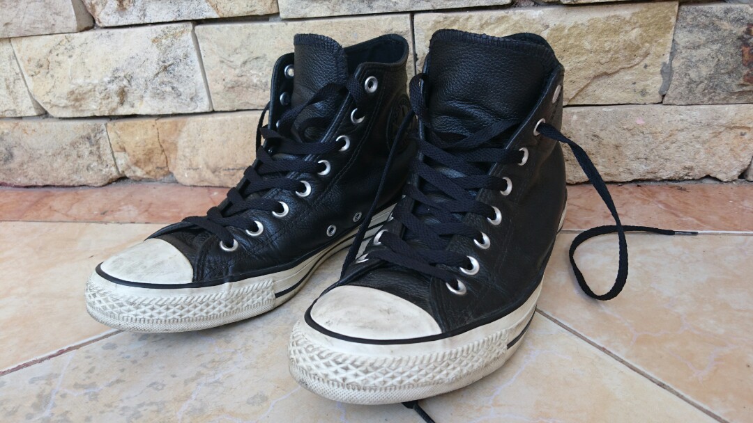 converse leather black white