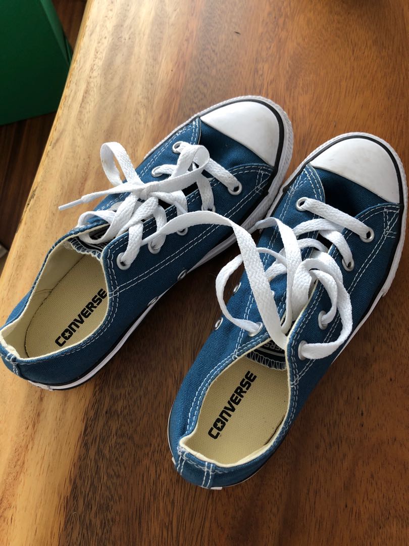 converse shoes dark blue