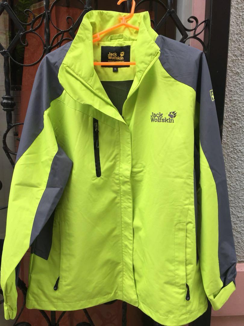 jack wolfskin neon
