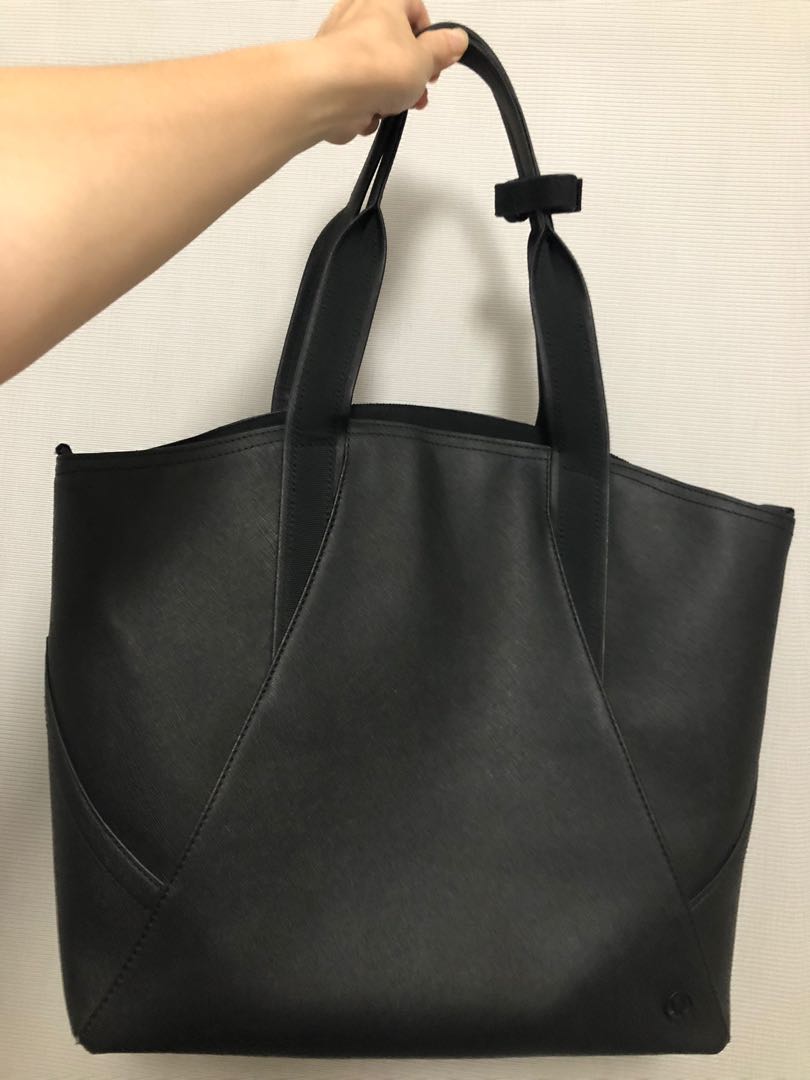 lululemon tote bag