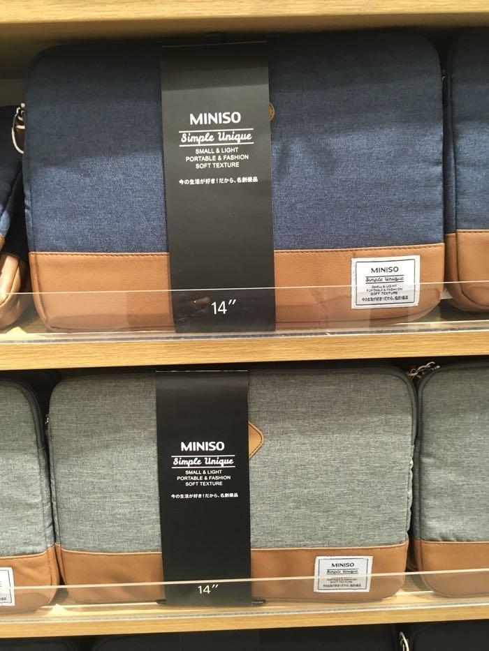 Miniso laptop shop case