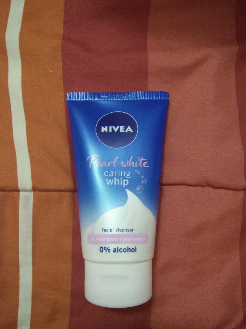 nivea pearl white caring whip foam