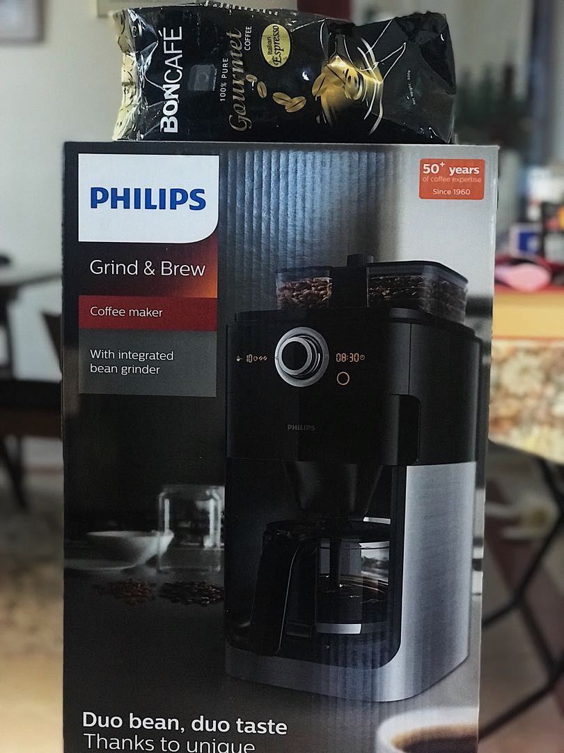 Philips Grind and Brew Coffee Maker HD7762 with free 500g Boncafe