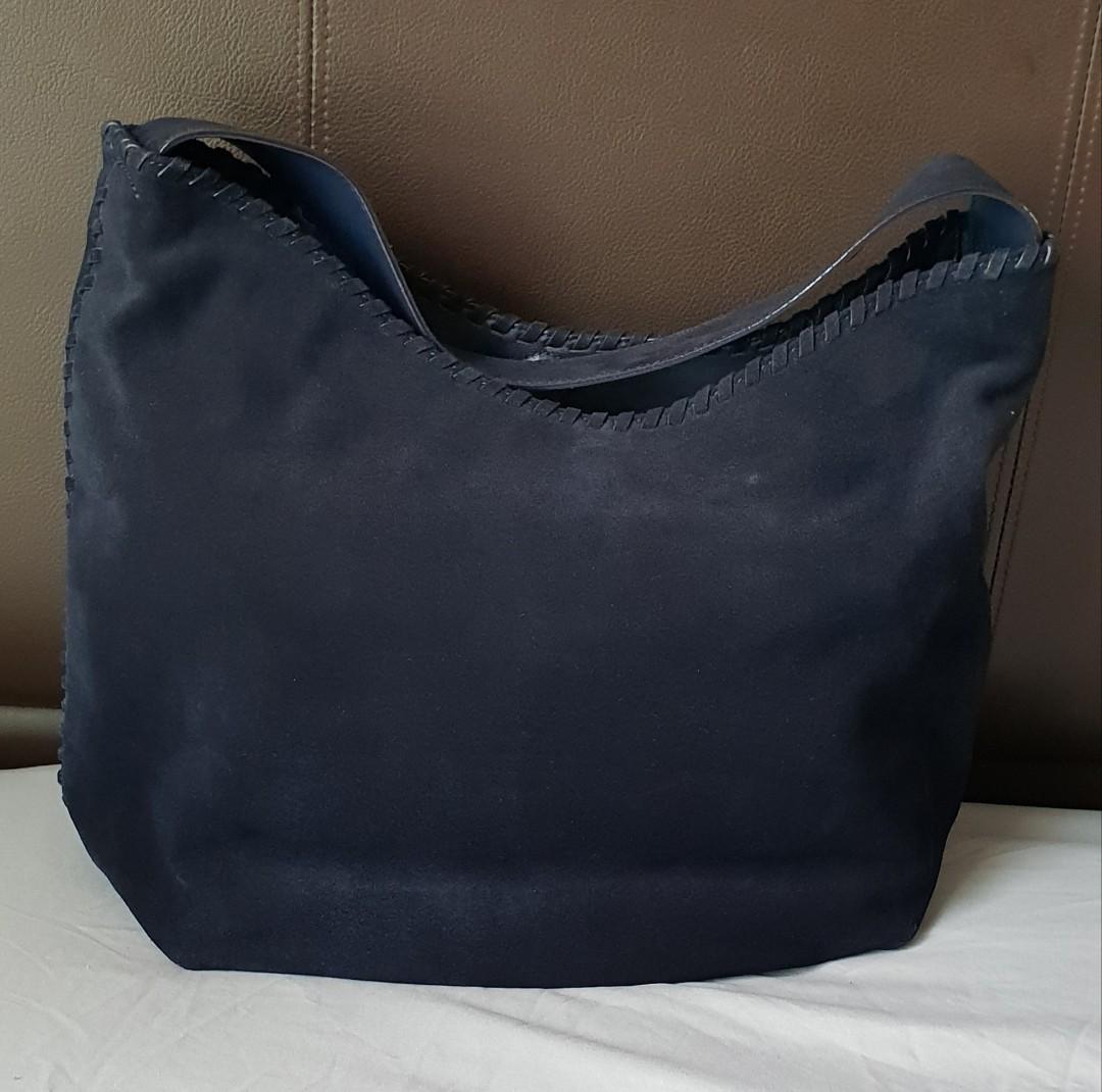 Tory Burch Marion Suede Hobo Bag Navy Blue, Women's Fashion, Bags &  Wallets, Tote Bags on Carousell