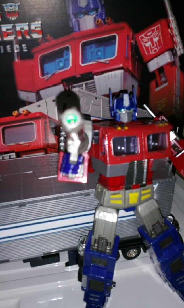 Transformers MP4 Optimus Prime (Displayed Model), Hobbies & Toys, Toys
