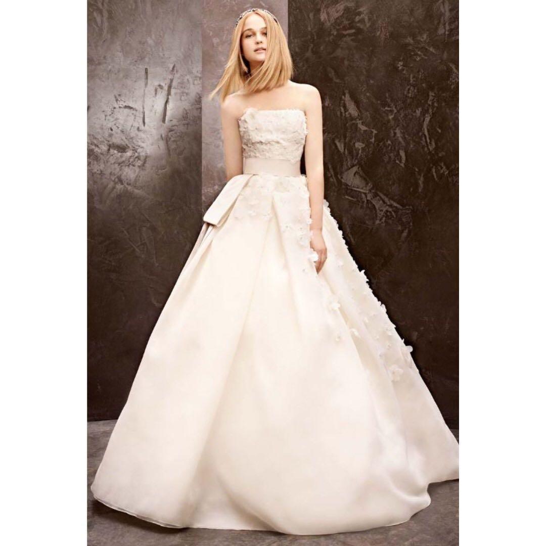 Vera Wang Wedding Gown Sample Sale wedding dress
