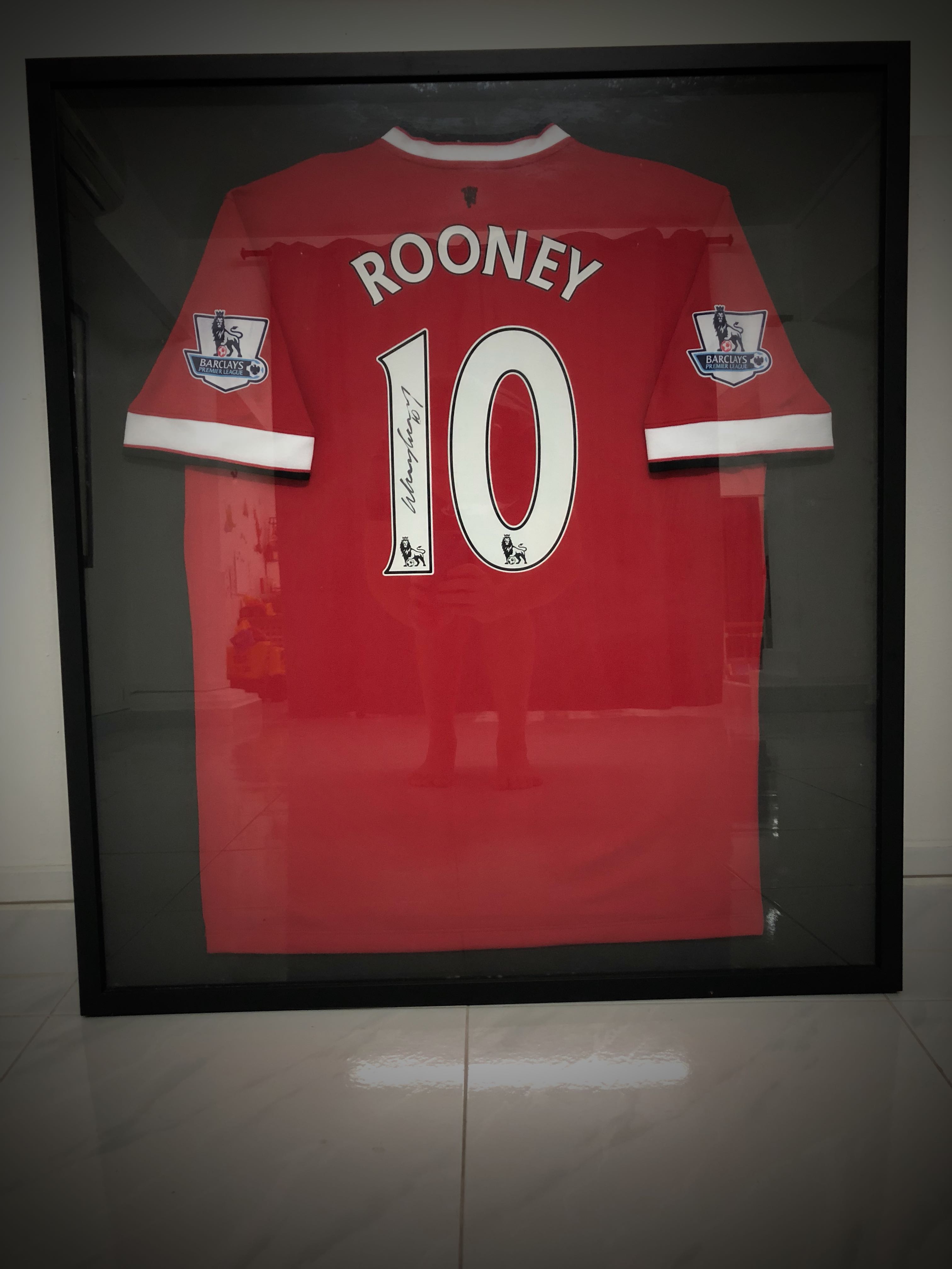 Wayne Rooney Autograph United Shirt