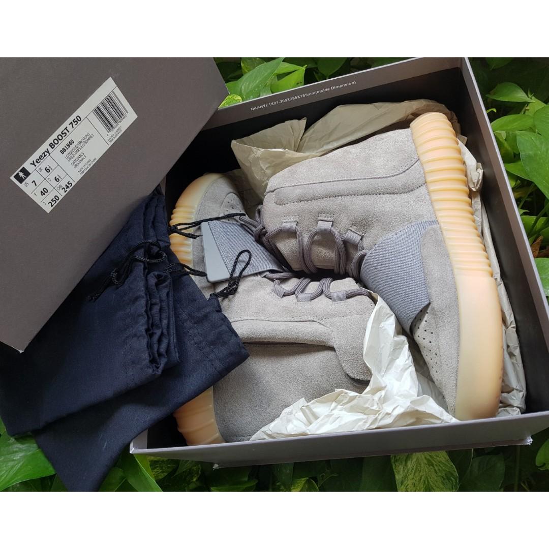 yeezy 750 dust bag