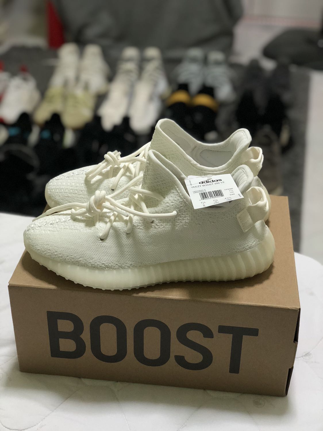 Adidas Yeezy Boost 350 V2 Triple White Adidas Yeezy Boost 350 V2 triple white, Men's Fashion, Footwear
