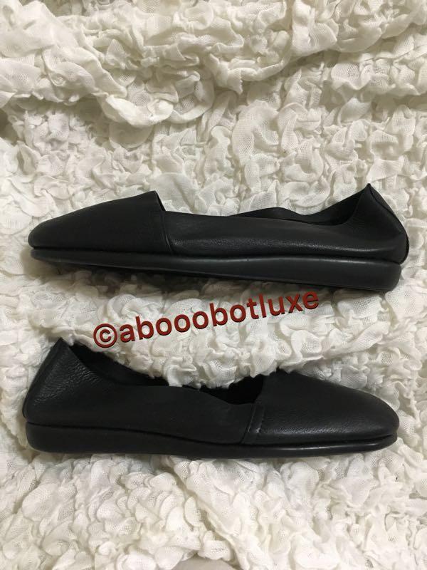 AEROSOLES MR. SOFTEE COMFORT FLAT SLIP ON SHOES Women s Fashion