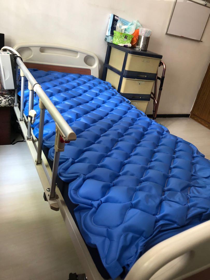 Air mattress hospital bed (automatic), Babies & Kids, Bathing