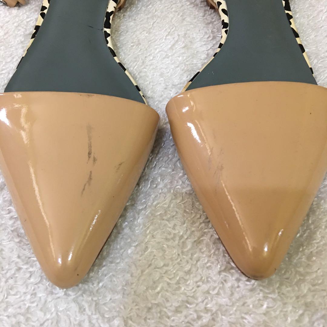 Are pointed toe flats in style 219 hot sale