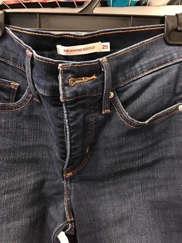 Brand new Levi's 315 Shaping Bootcut 