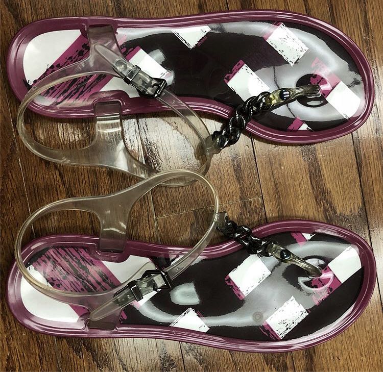 Burberry jelly sandals size 7, Women's 