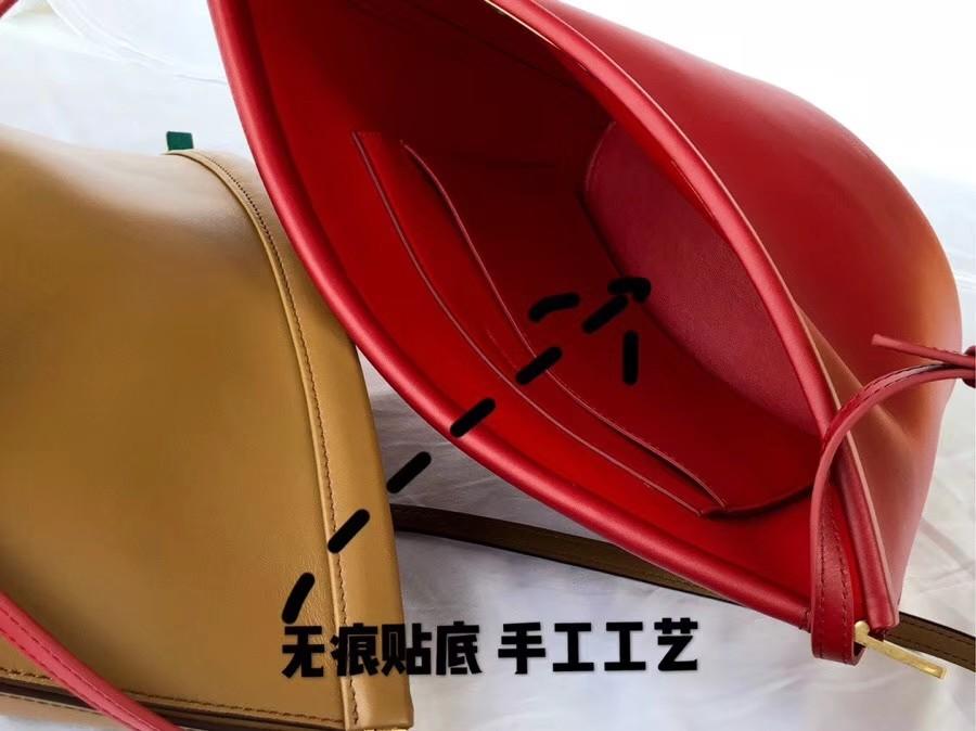 Celine best sale clasp bucket