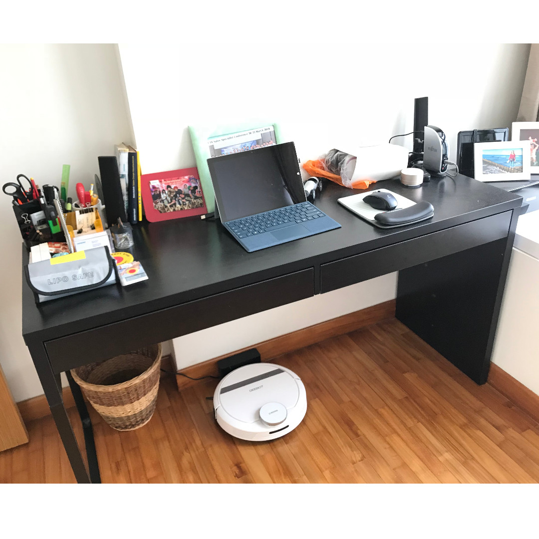 Desk, Furniture & Home Living, Furniture, Tables & Sets on Carousell