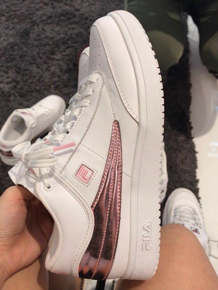 fila tennis sneakers