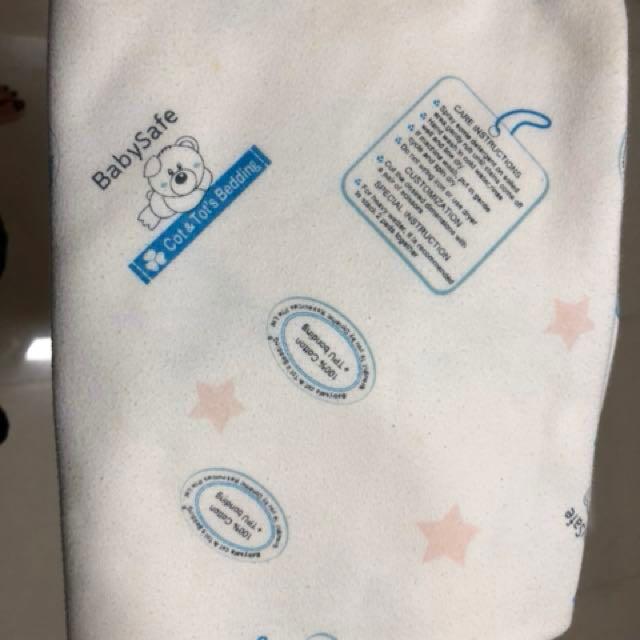 babysafe waterproof mattress protector