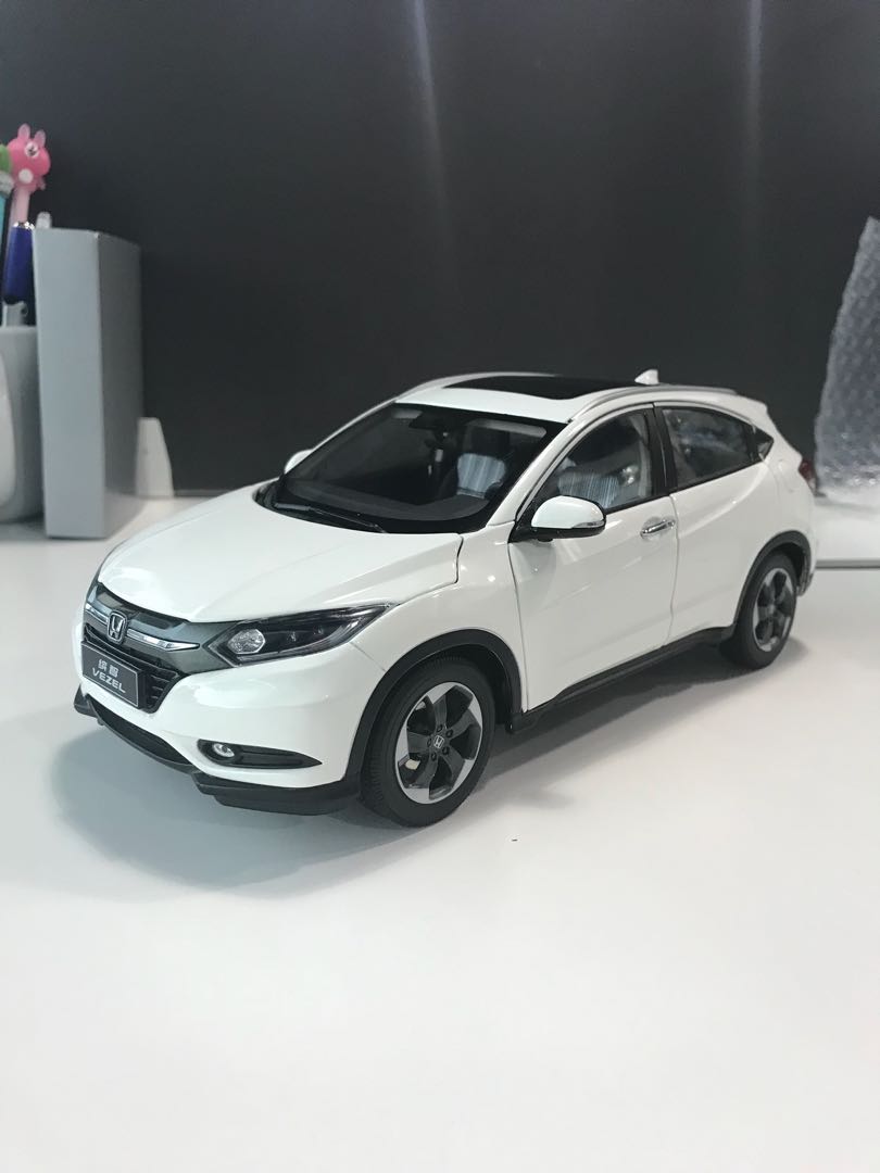 Honda Vezel HR V Diecast 1 18 Hobbies Toys Toys Games on
