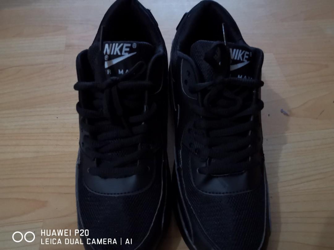 Kasut nike air max hitam discount