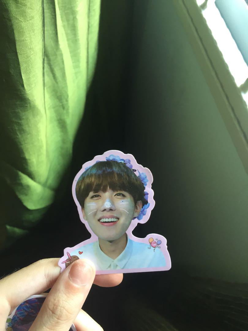 korean band boys card!, Hobbies & Toys, Memorabilia & Collectibles, Fan