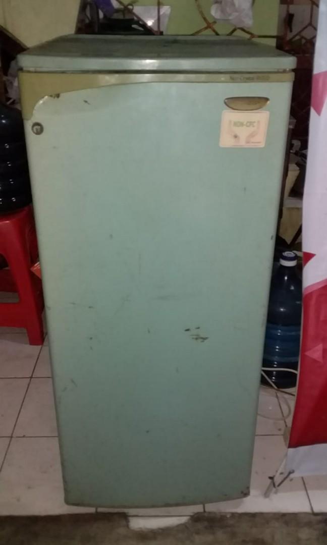 Kulkas Sharp Nice Crystal Gold Elektronik Lainnya Di Carousell