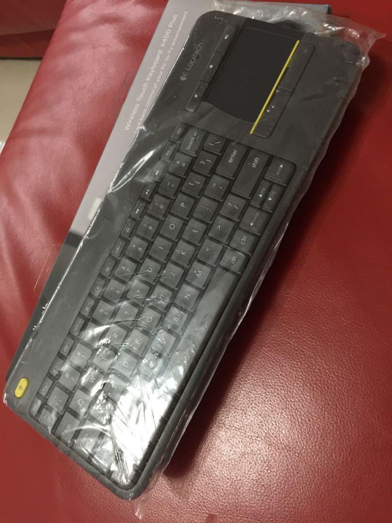 Logitech Wireless keyboard to Smart Tv + Free 1 Ya Kun toast set