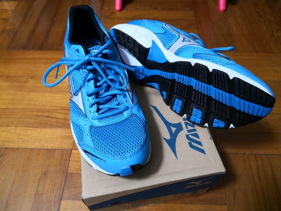 Mizuno Running Crusader 7 Carousell