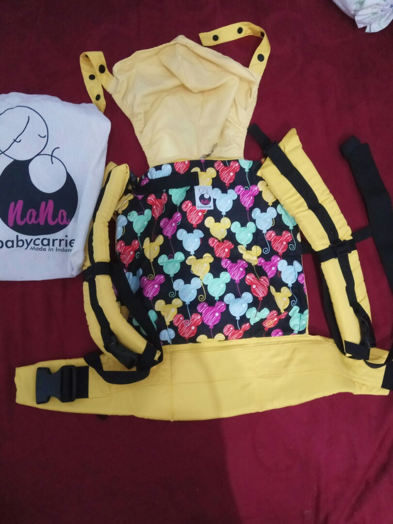 nana baby carrier pusat