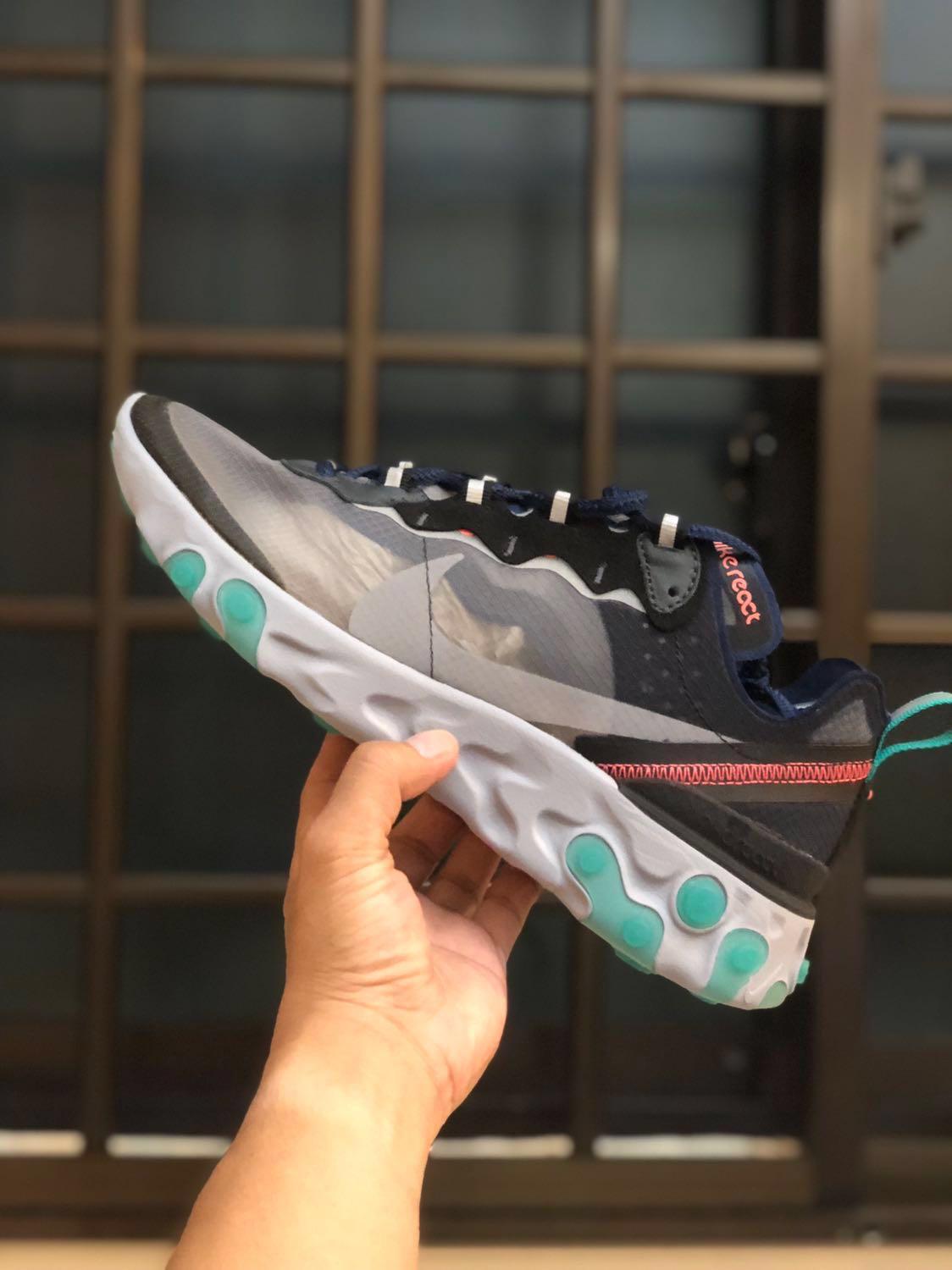 do nike react element run small