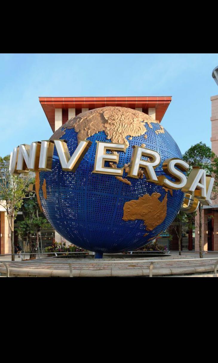 Universal Studios Season Ticket/ Pass Entertainment Attractions on