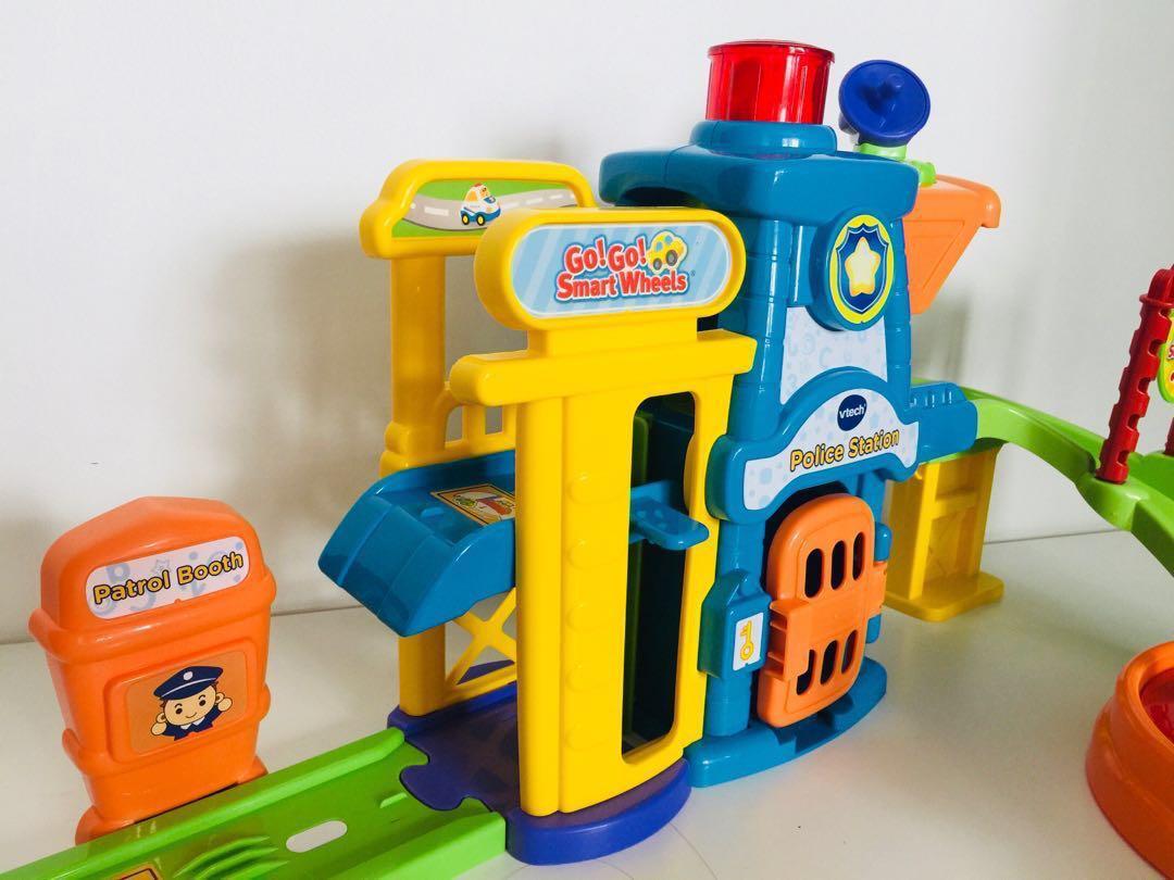 go go smart wheels police station playset