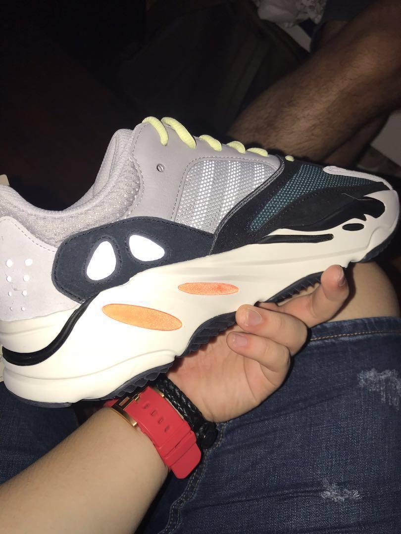 Yeezy 700 wave runner flash outlet
