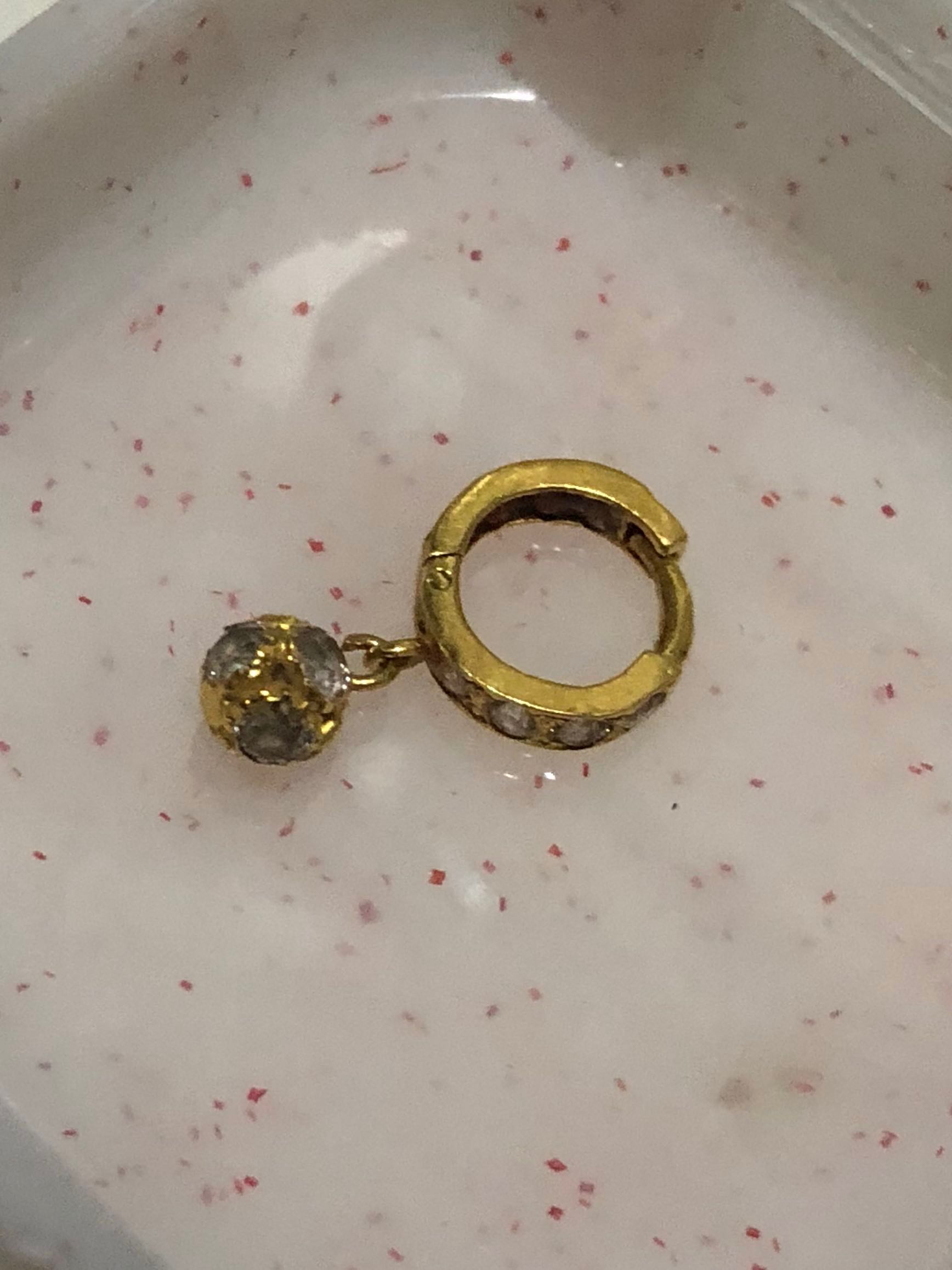 916 gold nose pin