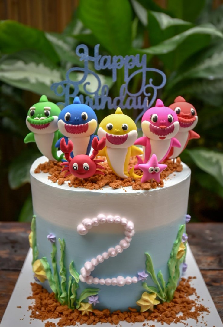 Baby shark cake topper made by air dry clay, Design ...