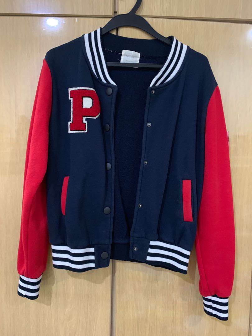 Baseball jacket (Category: Coats, Jackets and Outerwear) located in Singapore. Submitted by closetseller (Listing ID 196170312, Image 2). Description: Decluttering my closet selling clothes that I don’t wear anymore. Selling my preloved. .