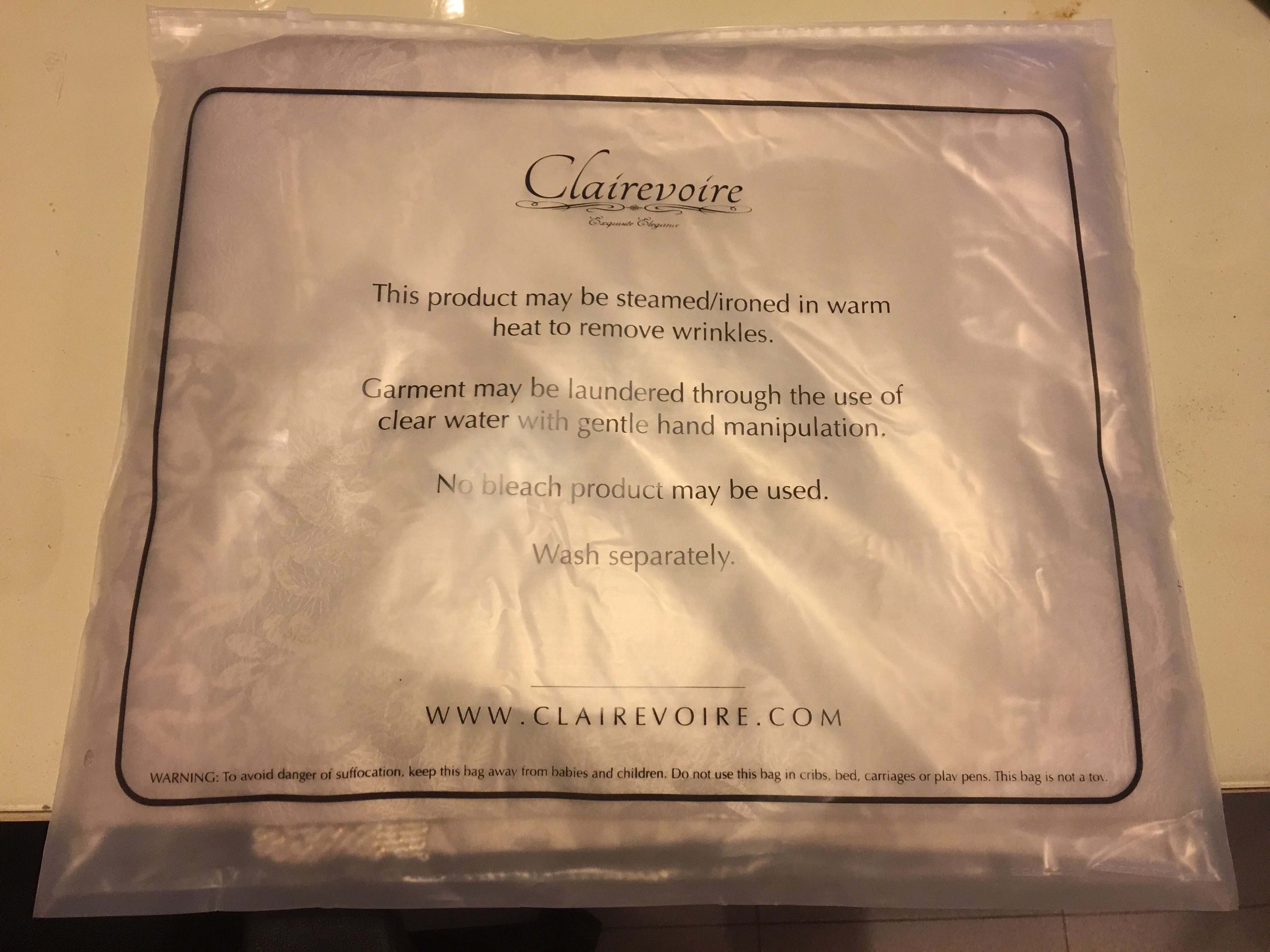 BNIB Clairevoire Piano Cover Classic Floral White Hobbies