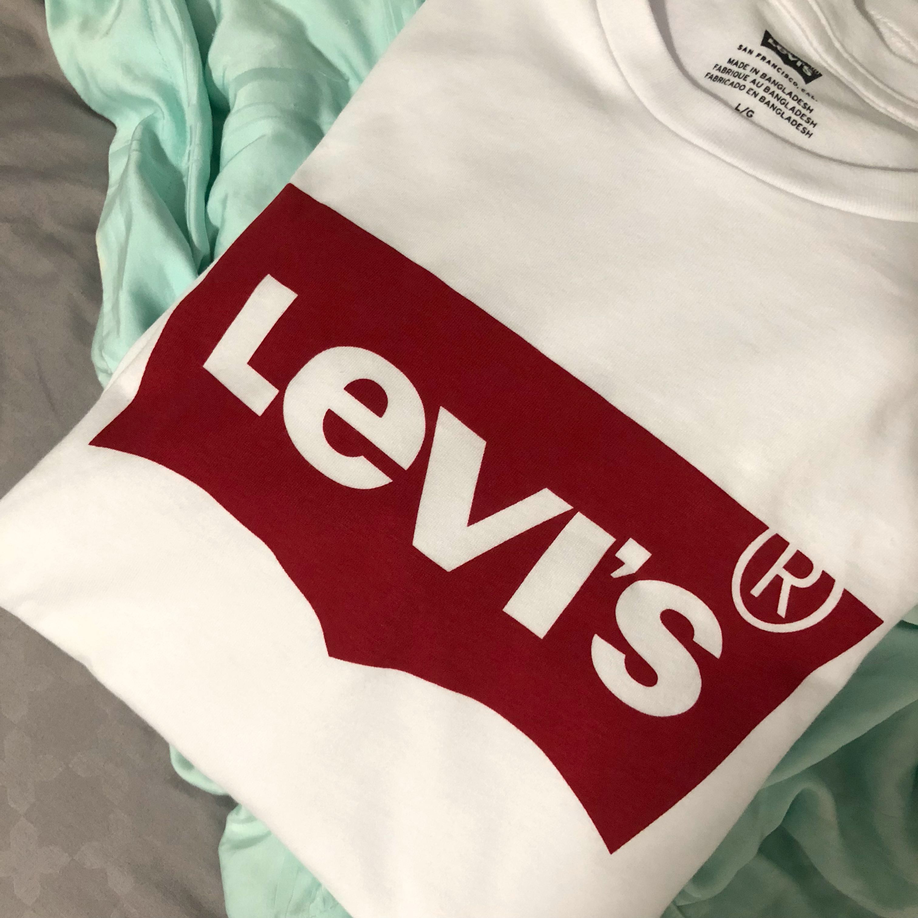 levis shirt tags