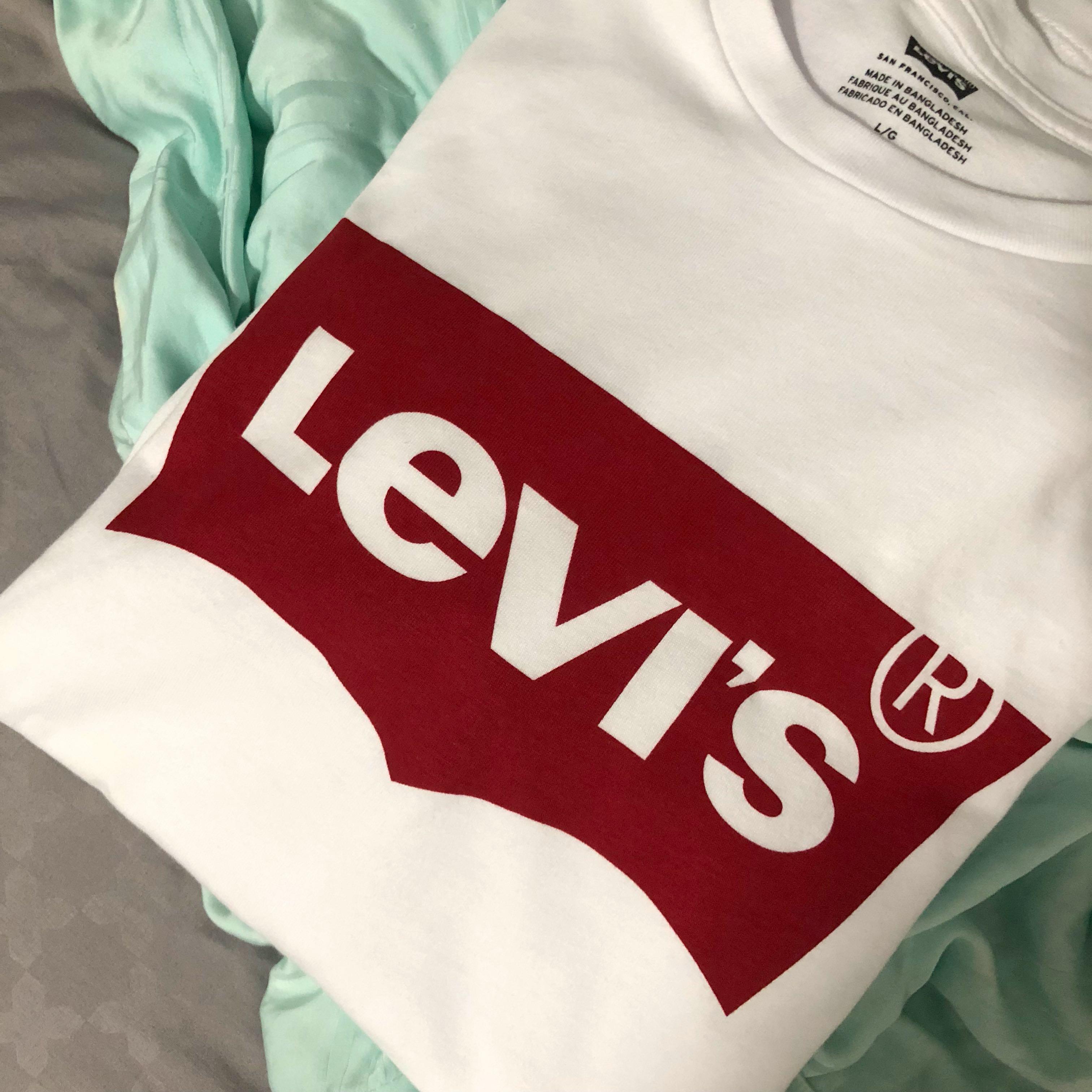 new levis t shirt