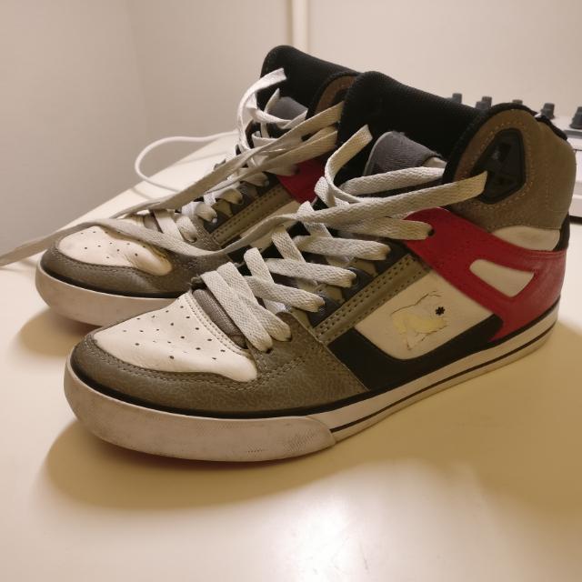 DC SE Shoes / Skateboard Shoes / DC 