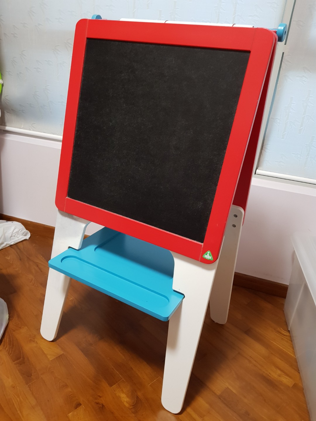 Elc art shop easel