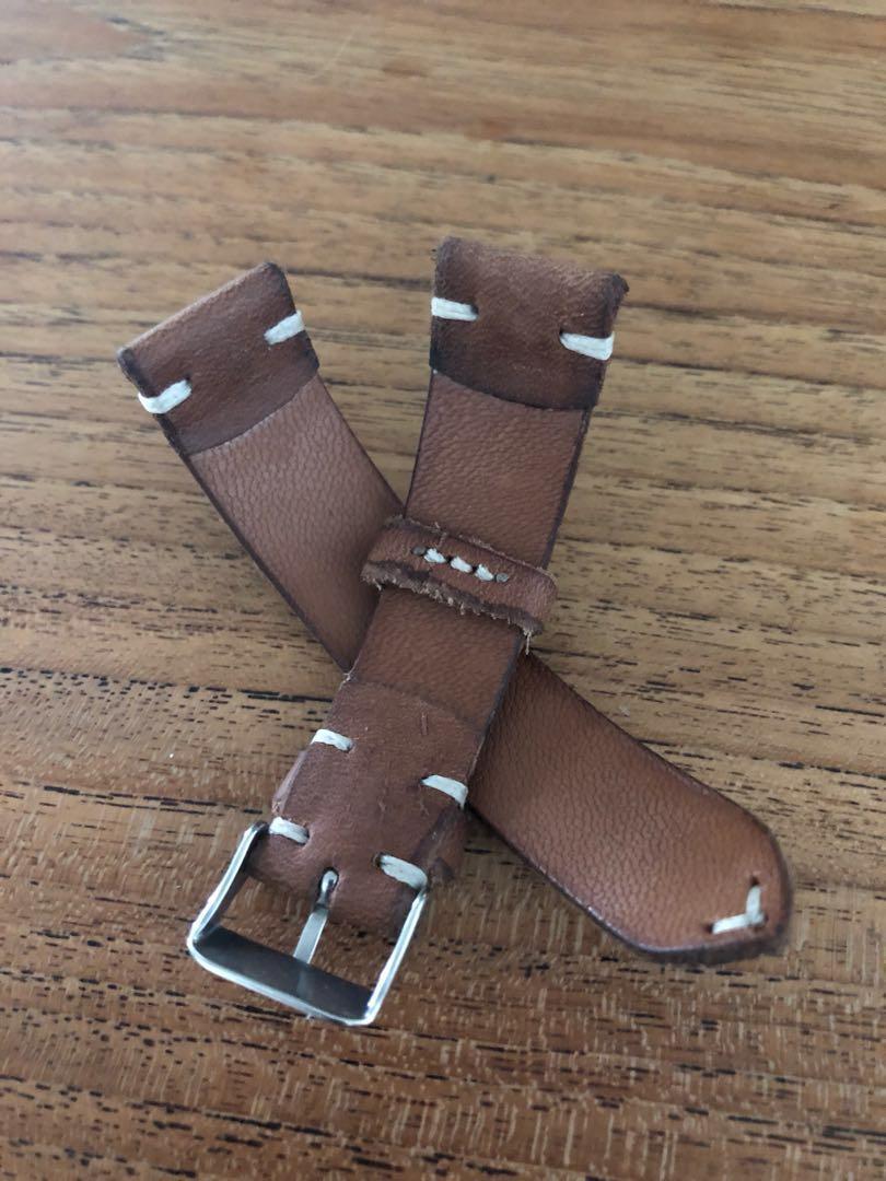 Aged leather watch strap shop