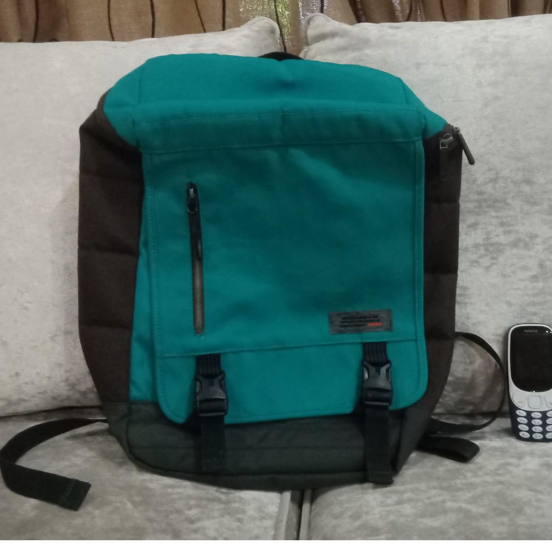 K swiss on sale laptop bag